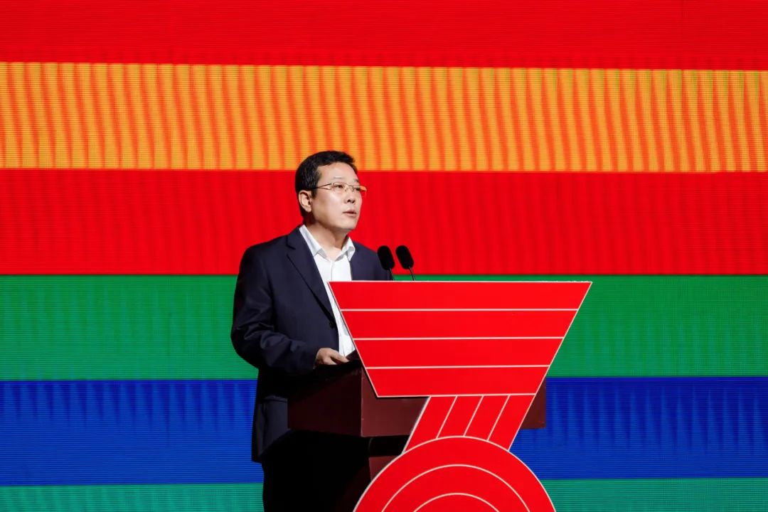 河南建筑产业发展论坛暨河南五建成立70周年庆祝大会圆满举行(图8) 图片